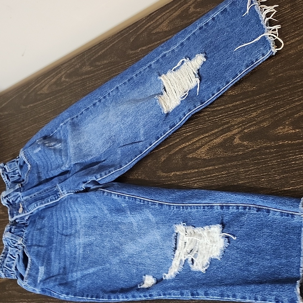 KanCan High-Rise Distressed Blue Jeans